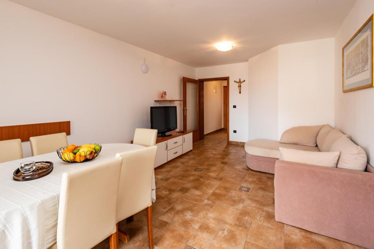 Smiljanic Apartment Tribunj (Sibenik-Knin)